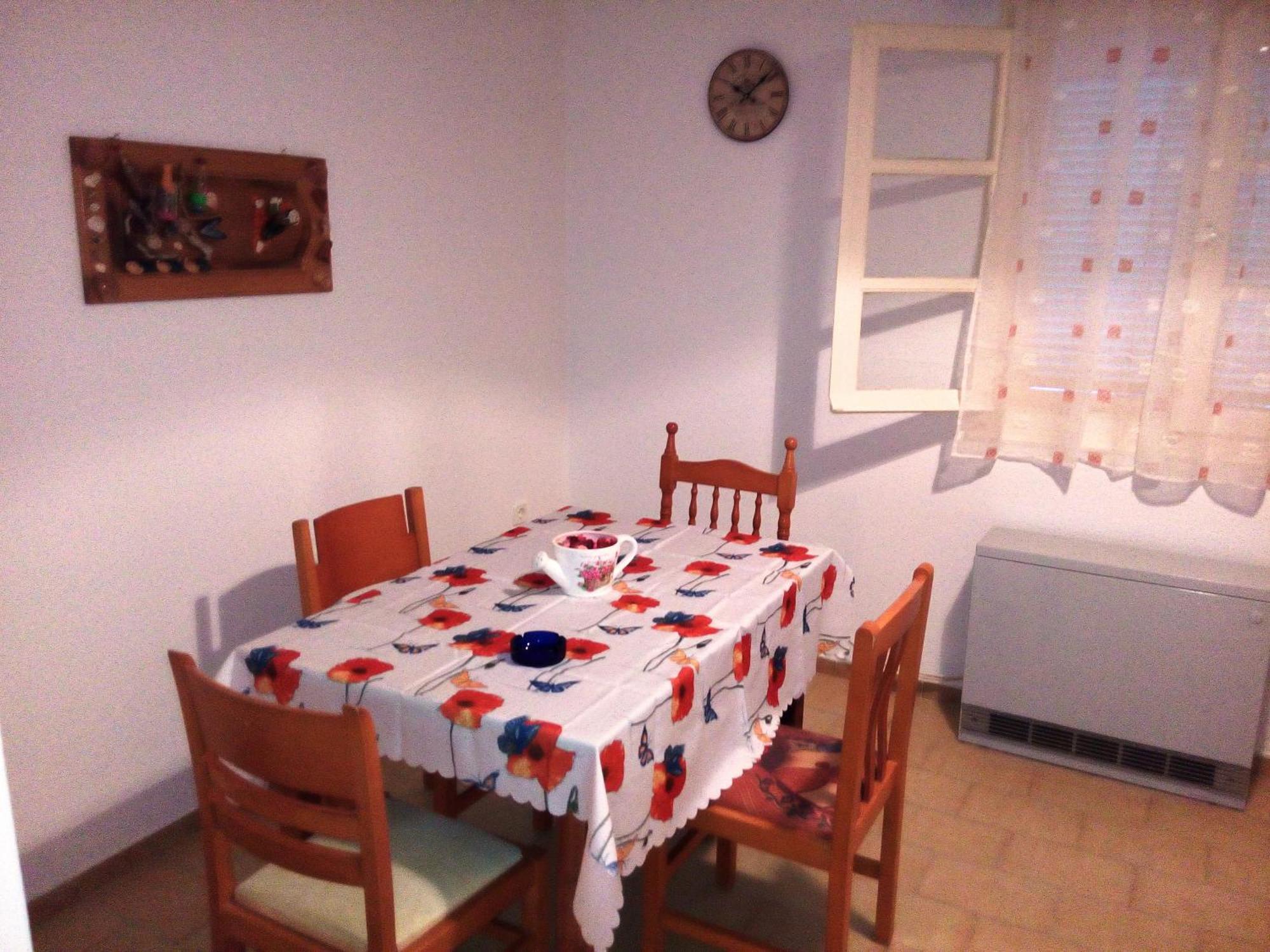 Skiathosrooms-appartments For Holidays