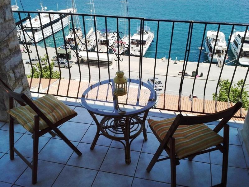 Skiathosrooms-appartments For Holidays Skiathos-Stadt