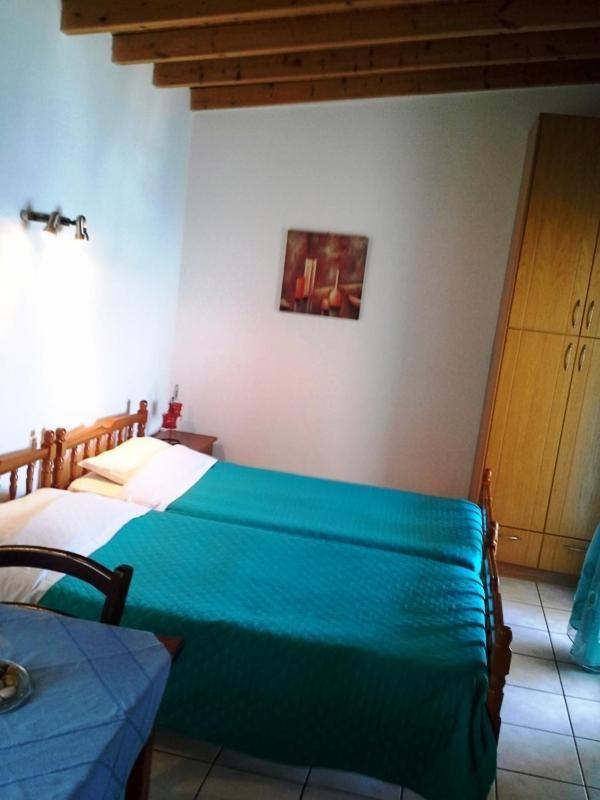 Skiathosrooms-appartments For Holidays