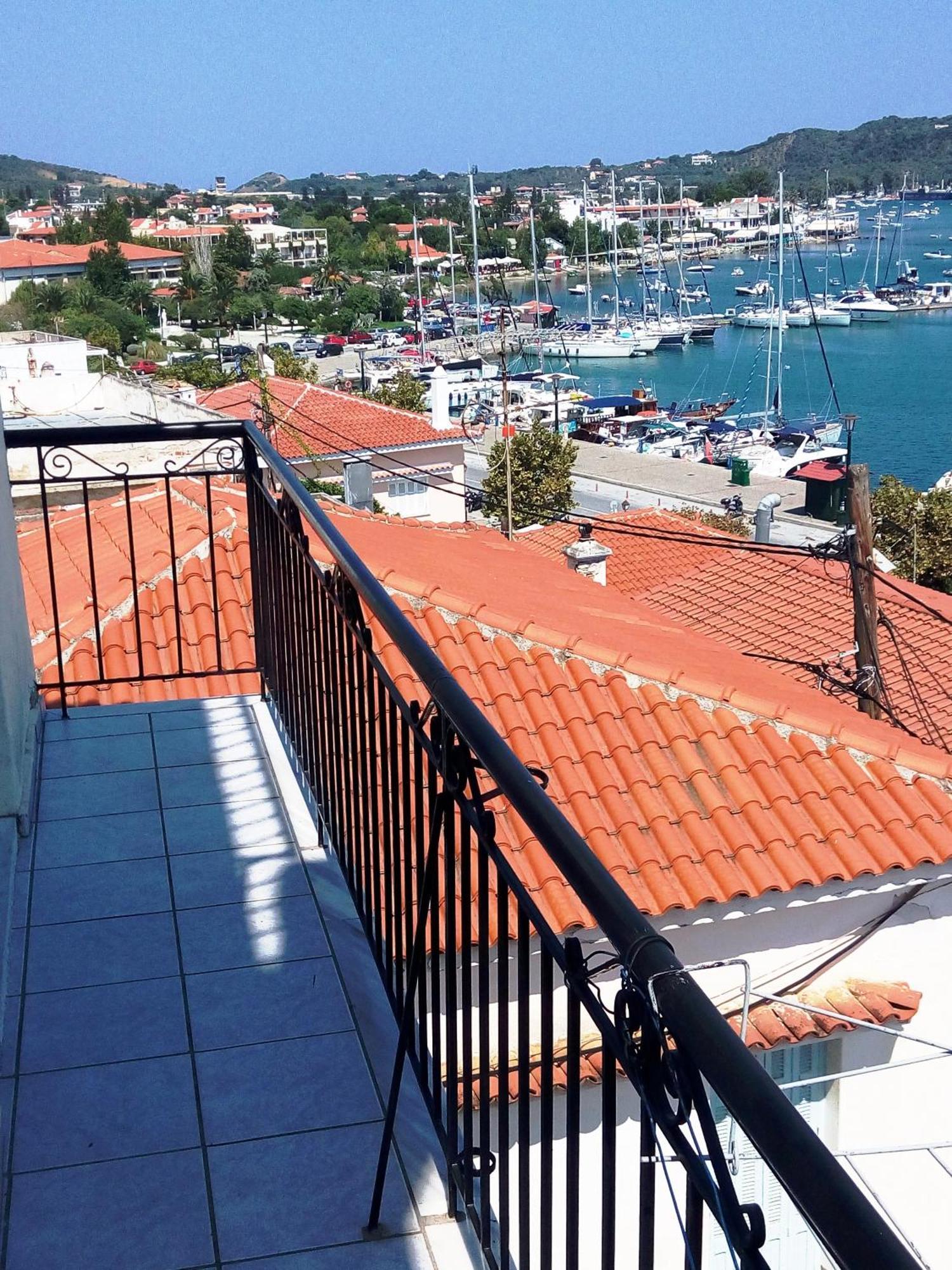 Skiathosrooms-appartments For Holidays * Skiathos Chora